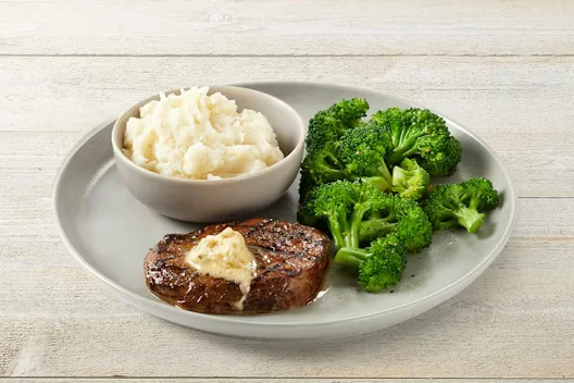 TGI Fridays USA Menu 18 NEW! 8oz Center-Cut Sirloin